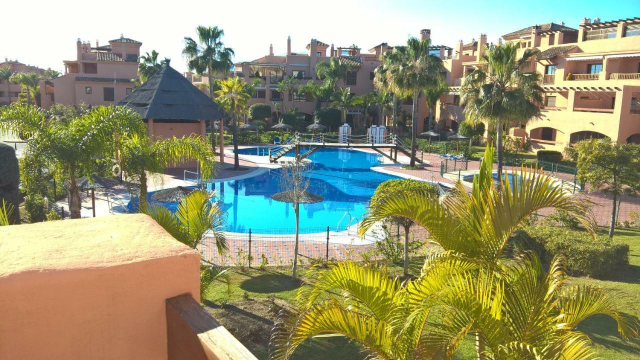 Hacienda Del Sol Beachside And Golf Apt Marbella Puerto Banus Apartment Estepona Bagian luar foto